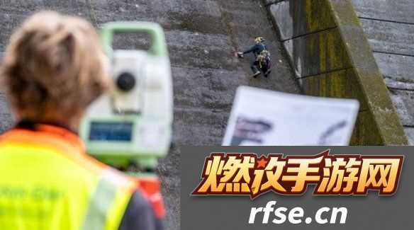 日本佐贺水库大坝惊现哥斯拉壁画!看似天成实际人为